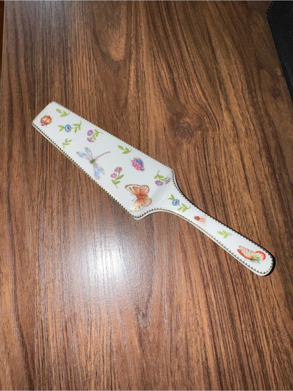 Godinger Fine Porcelain Butterfly Dragonfly Floral Cake Pie Server Gold Trim